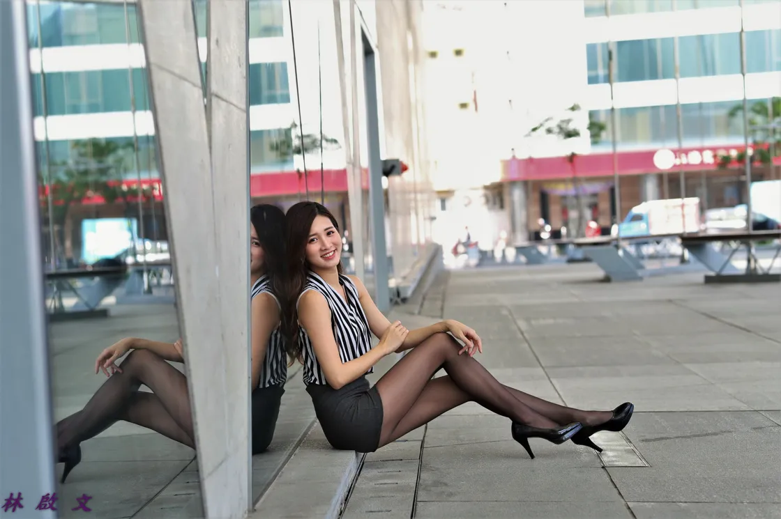 [Mzsock] NO.137 Zhang Jun OL black stockings and high heels beautiful legs street photography#[47P]-1