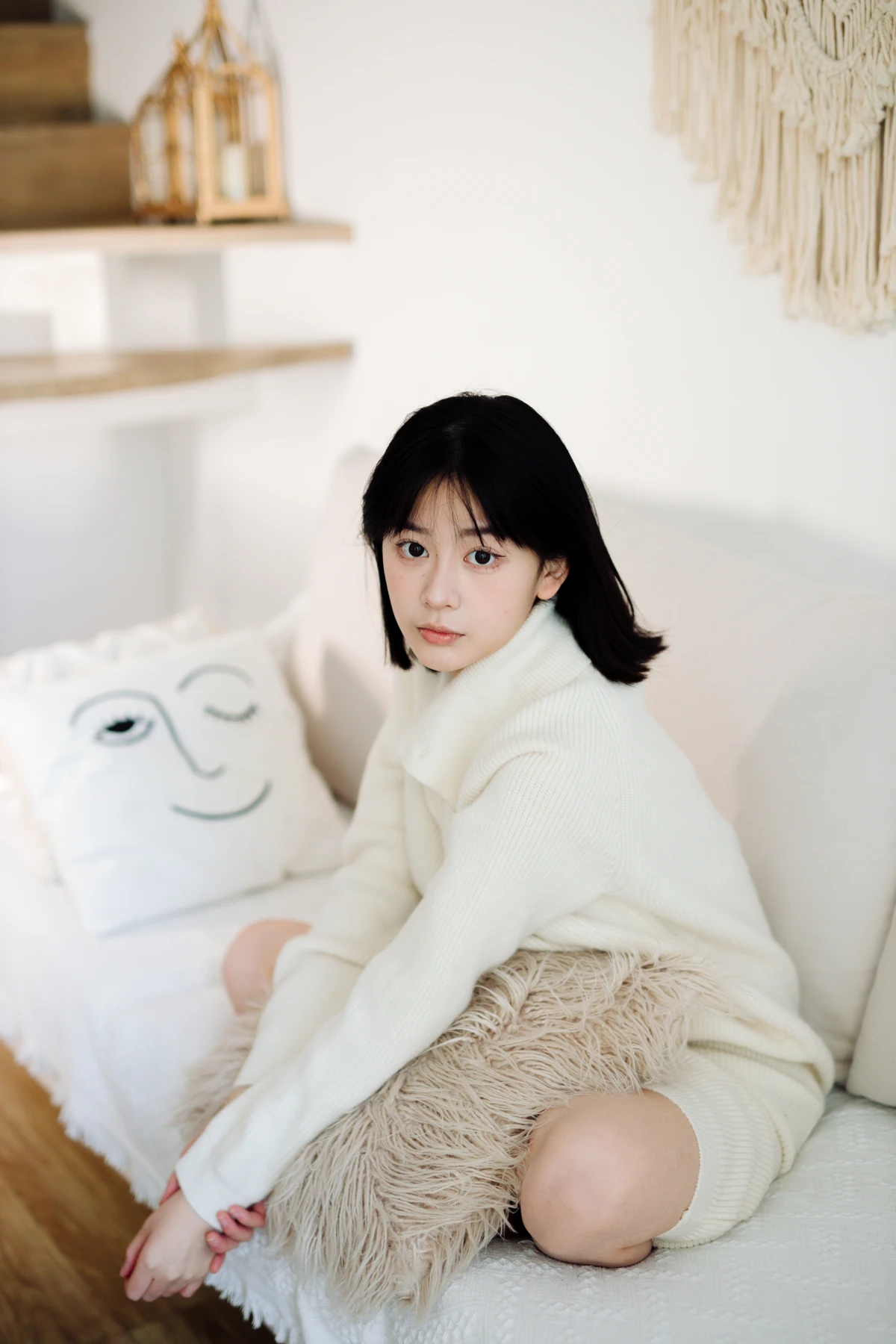 [YITUYU] 2023.02.01 Vol.2940 Alone Room Angel#[40P]-1