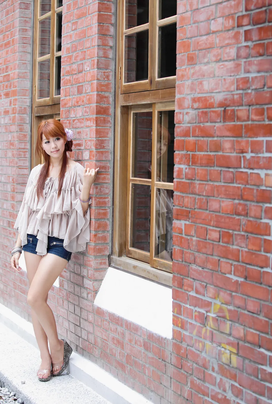 [Mzsock] NO.210 Xiaowen off-shoulder denim shorts cool and beautiful legs street photography#[80P]-6