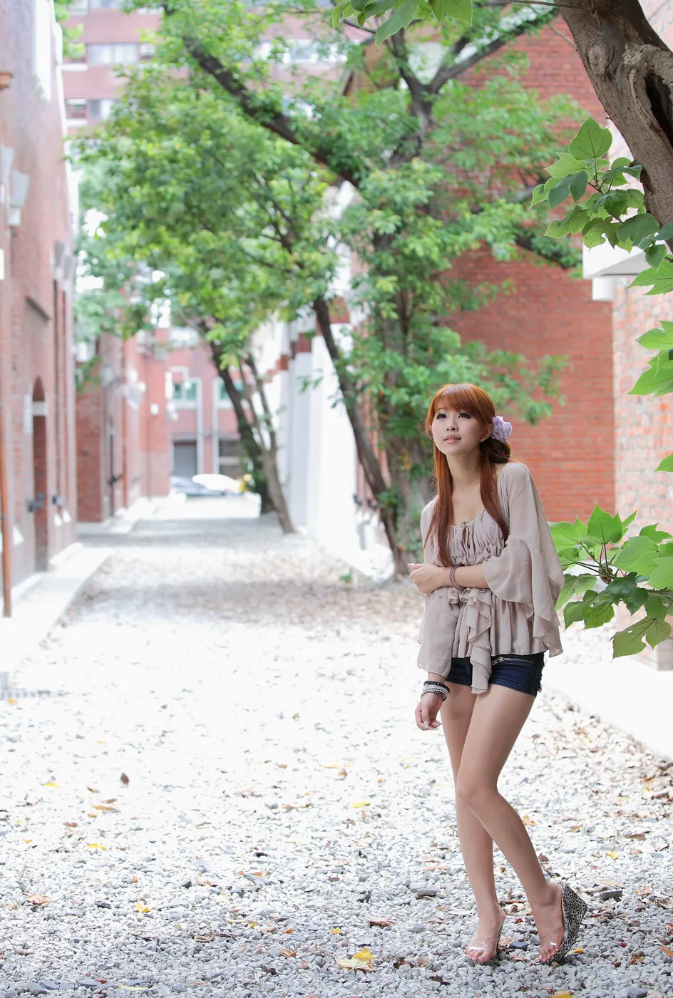 [Mzsock] NO.210 Xiaowen off-shoulder denim shorts cool and beautiful legs street photography#[80P]-6