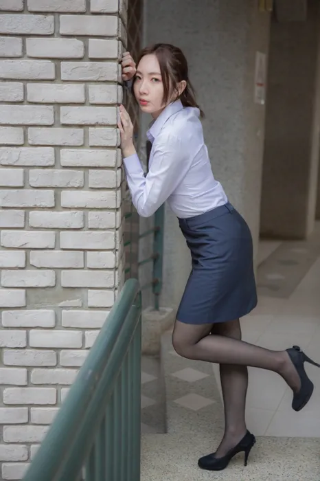 [Mzsock] NO.164 Lin Hua OL uniform high heels and beautiful legs street photography#[42P]-8