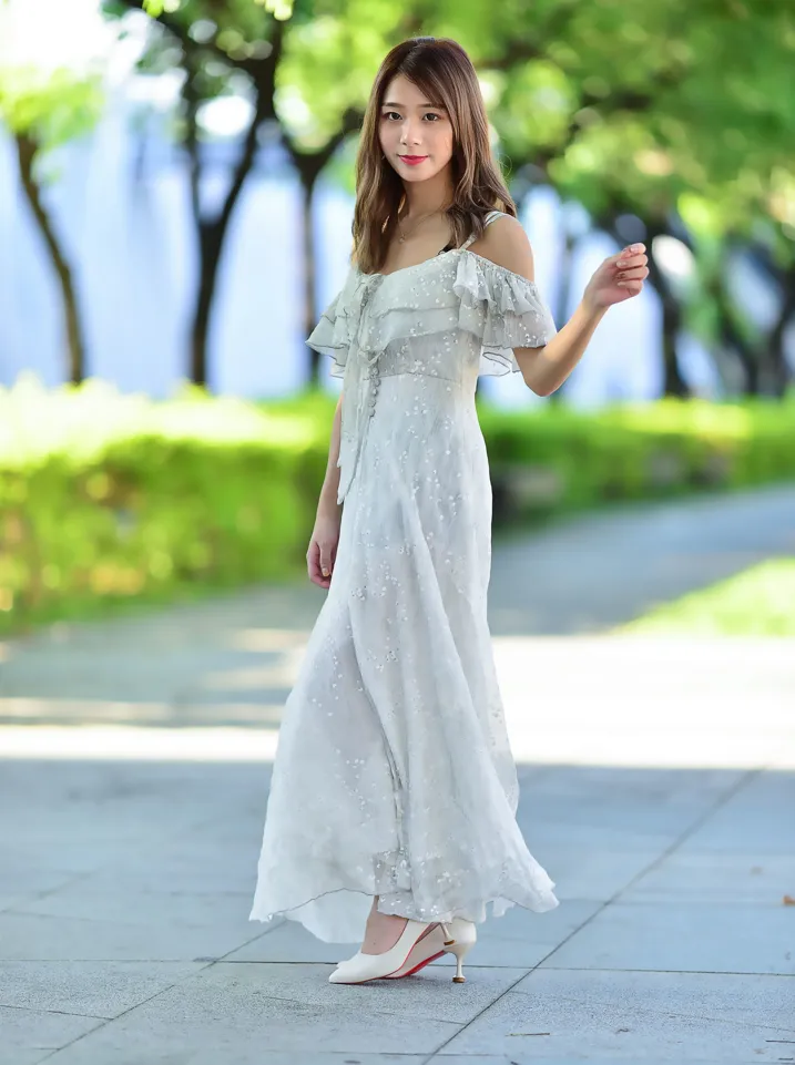 [Mzsock] NO.200 vivi Cao Yuanyuan suspender high-slit long skirt with high heels and beautiful legs street photography#[105P]-9