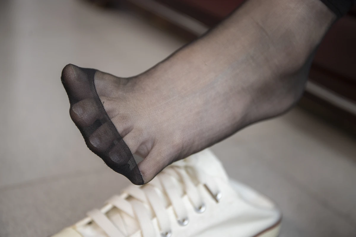 [Mzsock] NO.015 The little beauty Jinger returns to the masterpiece, the temptation of beautiful feet in black stockings Southern football skills#[128P]-9