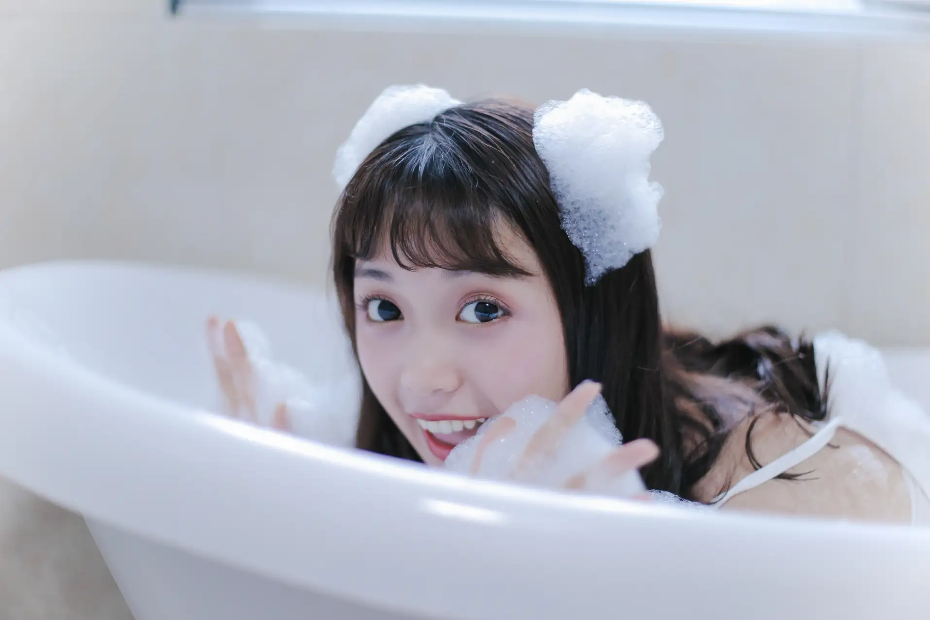 [YITUYU] 2022.08.25 VOL.1788 - Milk Bubble Bath a fish tail#[27P]-15