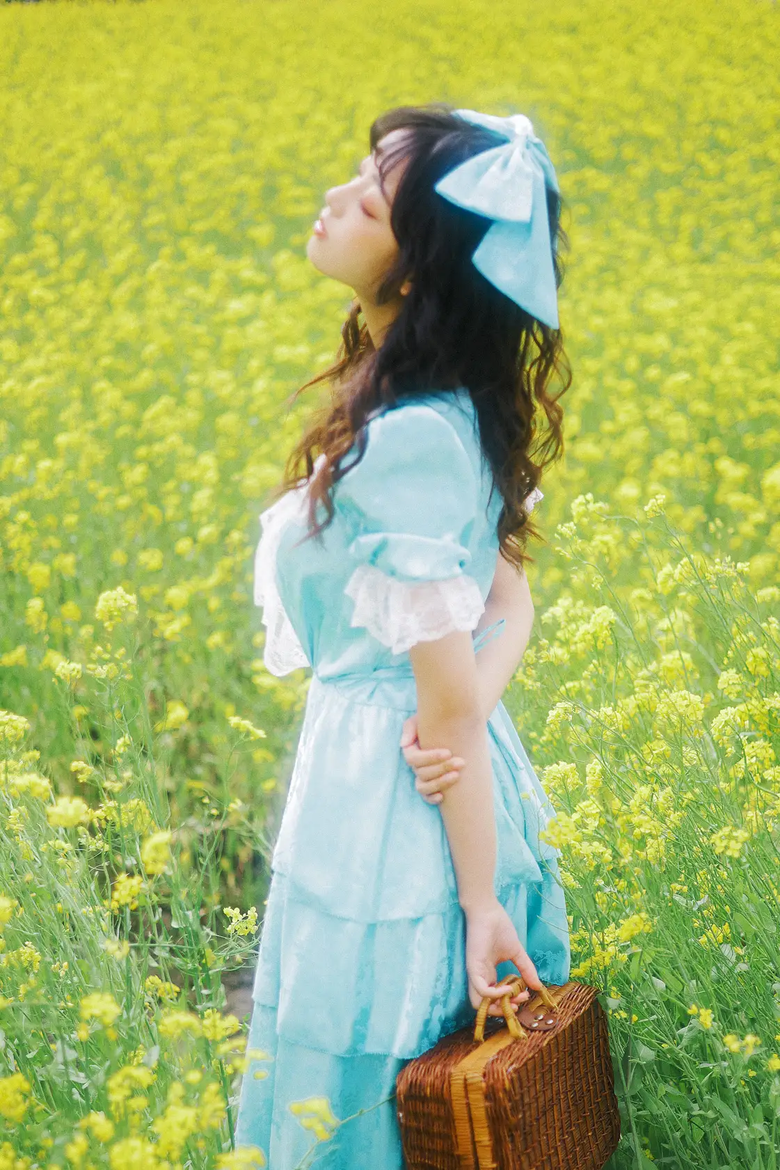 [YITUYU] 2022.05.26 Vol.0990 – Sea of Yellow Flowers flourishing#[24P]-10