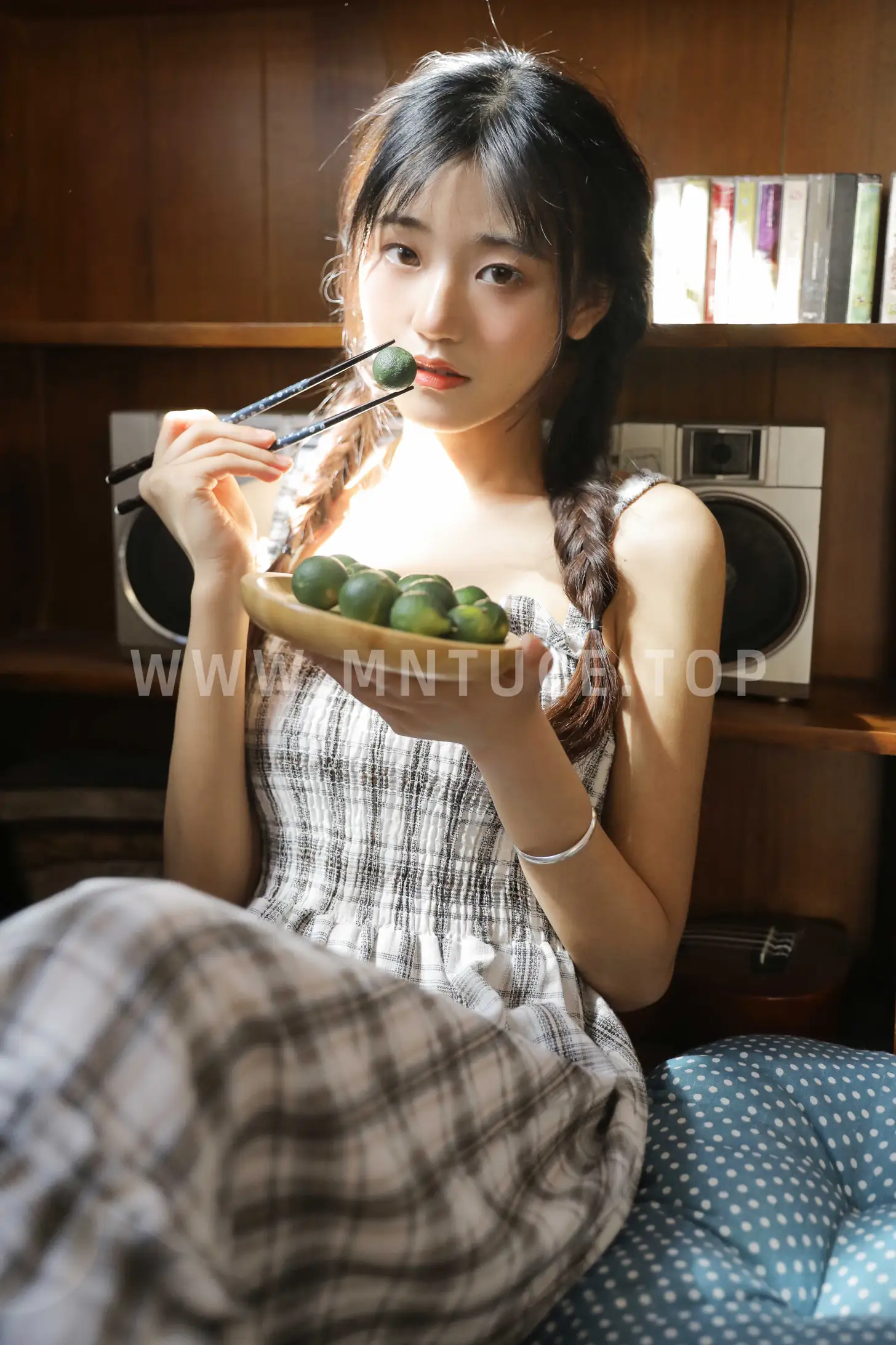 [YITUYU] 2022.07.27 Vol.1553 – Green Orange nanakor_#[24P]-18